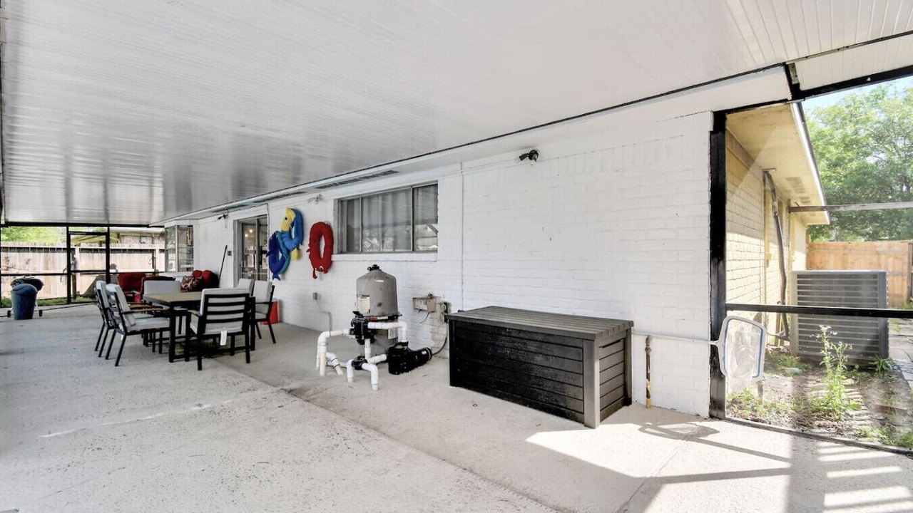 Photo of Outdoor in Clodine