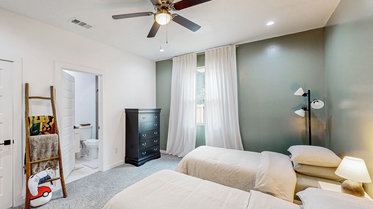 Photo of Bedroom in Cedar Crest