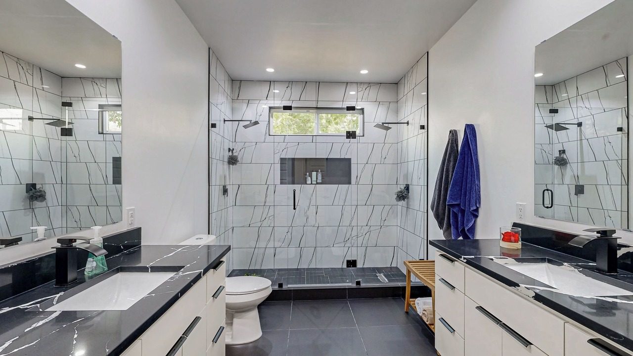 Photo of Bathroom in Cedar Crest