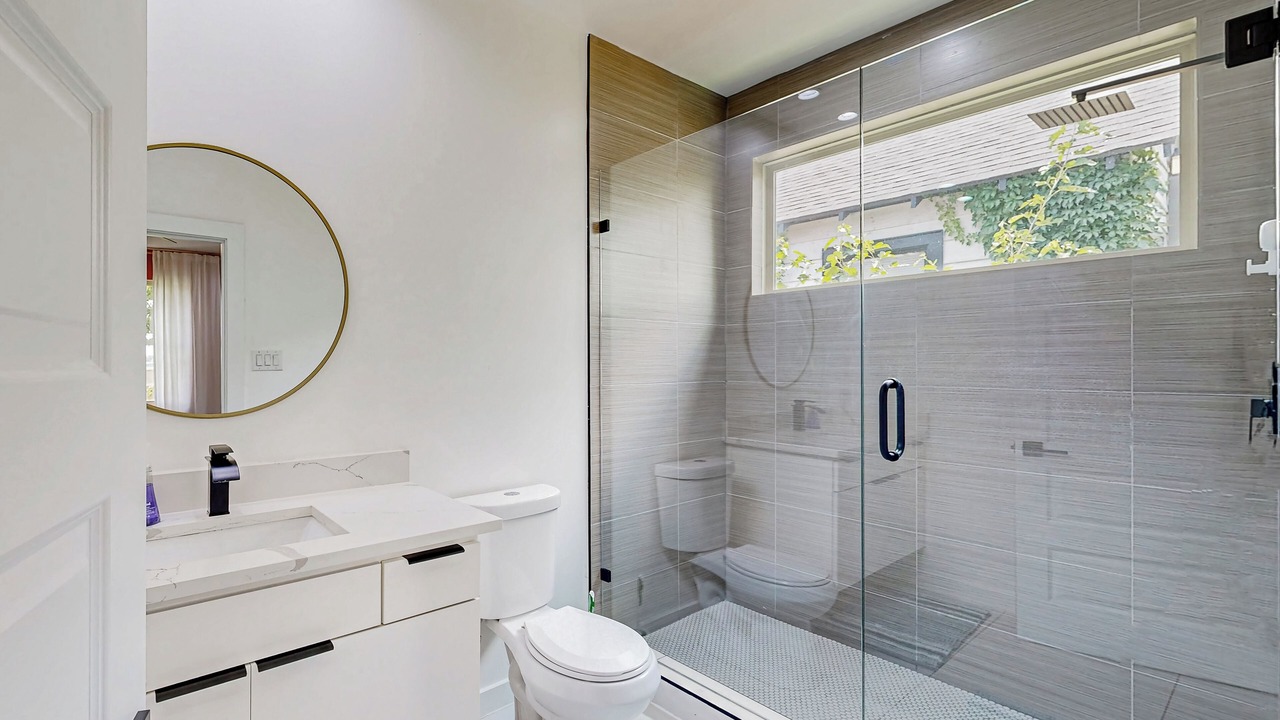 Photo of Bathroom in Cedar Crest