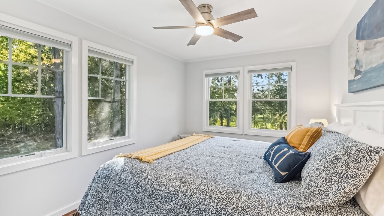 Photo of Bedroom in Town of Southold Town