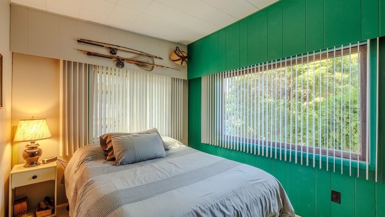Photo of Bedroom in Birch Bay