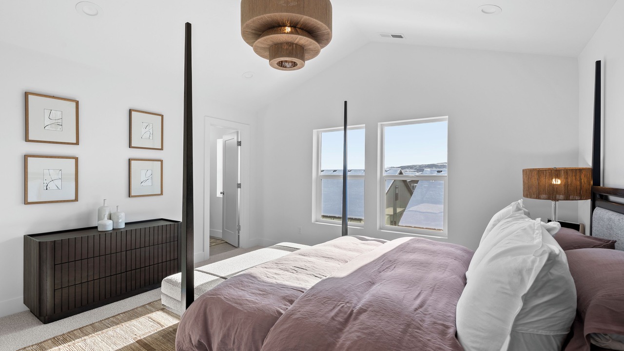 Photo of Bedroom in Mountain Green