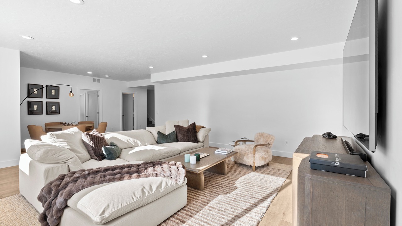 Photo of Livingroom in Mountain Green