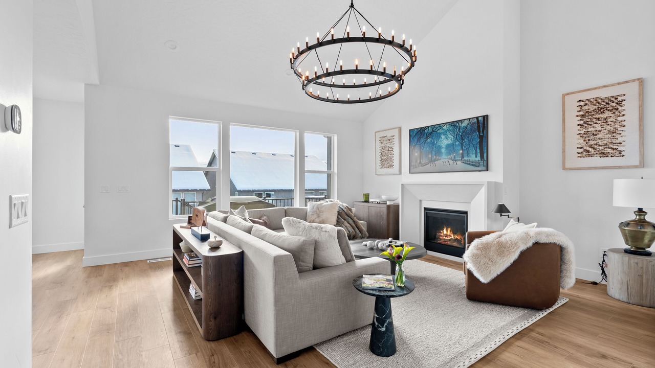 Photo of Livingroom in Mountain Green