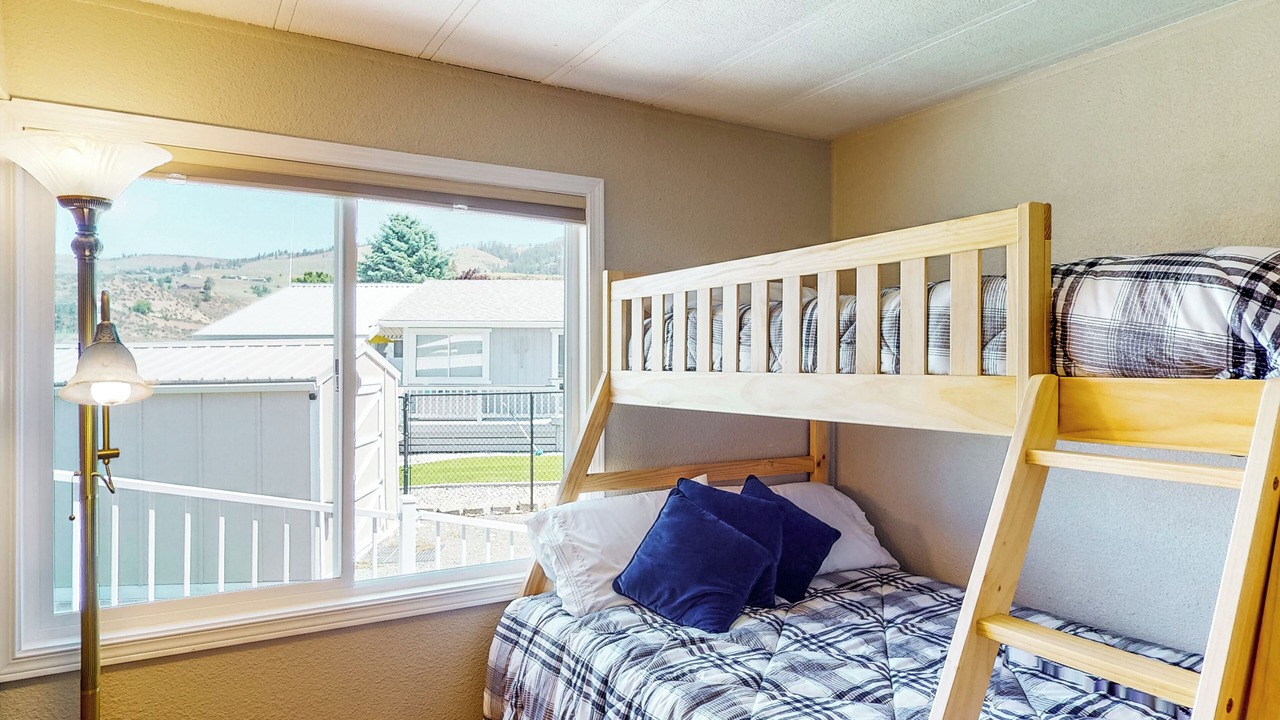 Photo of Bedroom in Davenport