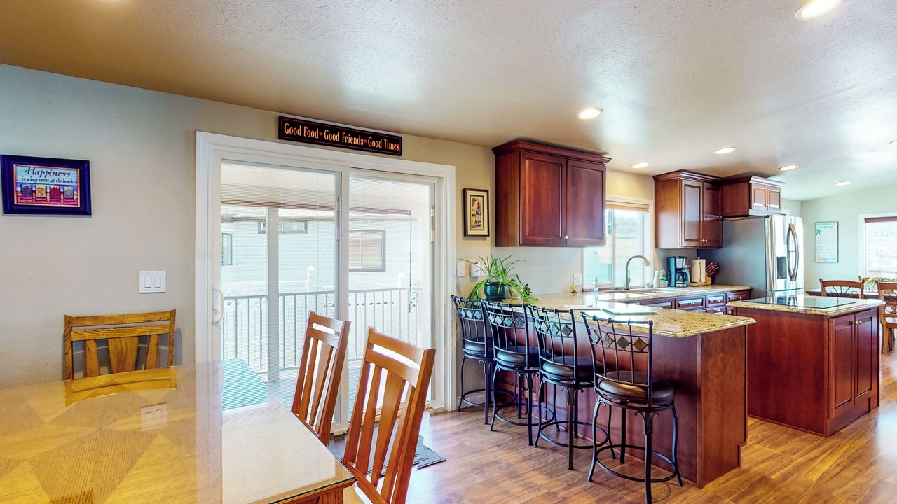 Photo of Others in Davenport