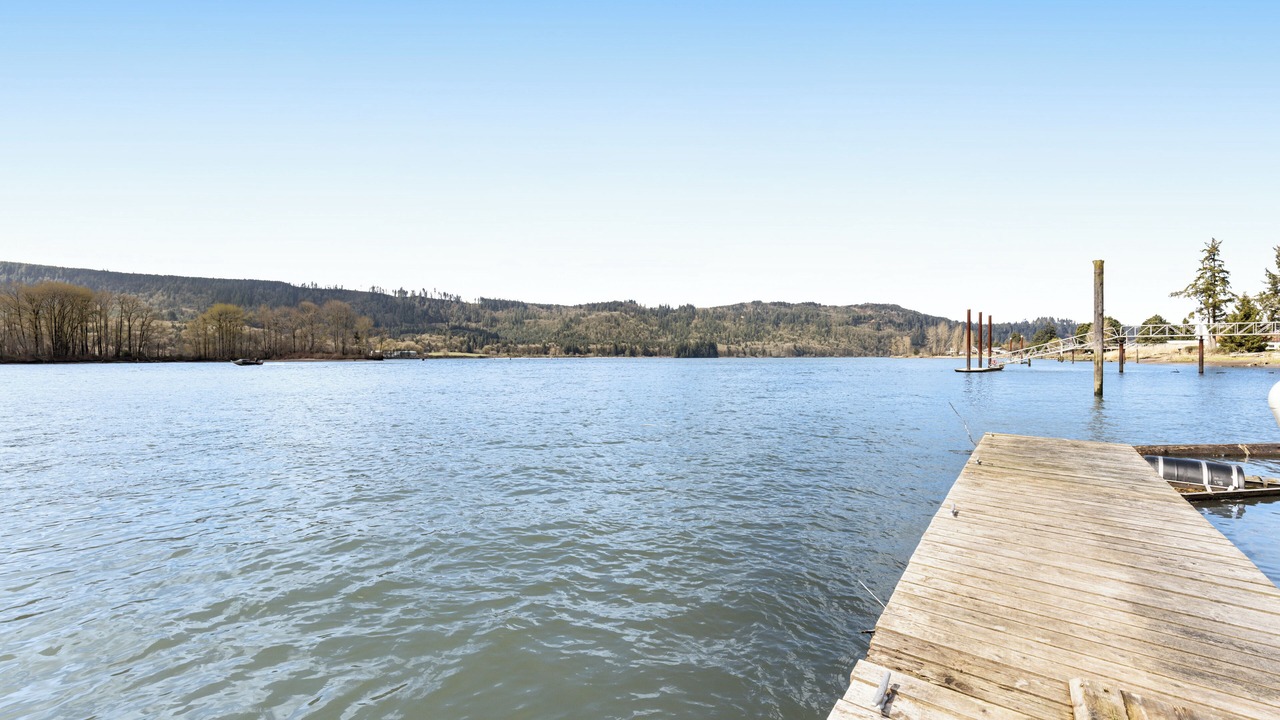 Photo of Others in Cathlamet