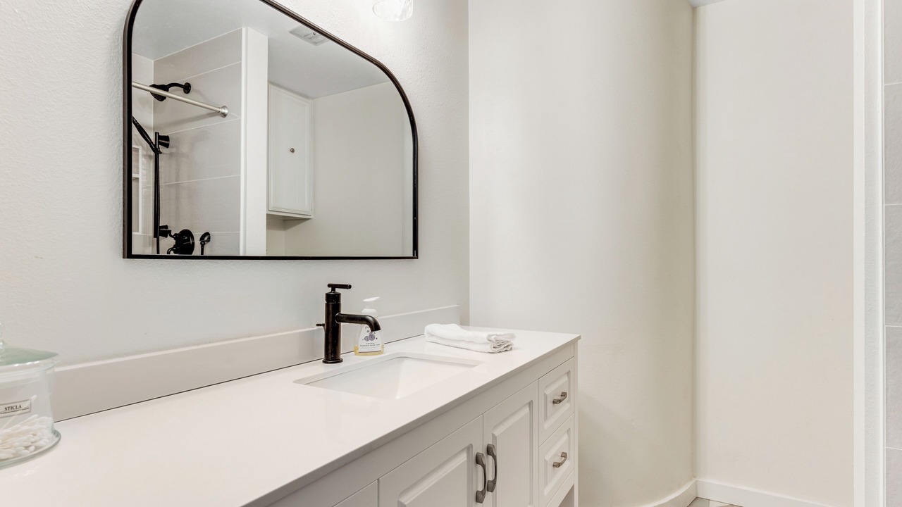 Photo of Bathroom in Cathlamet