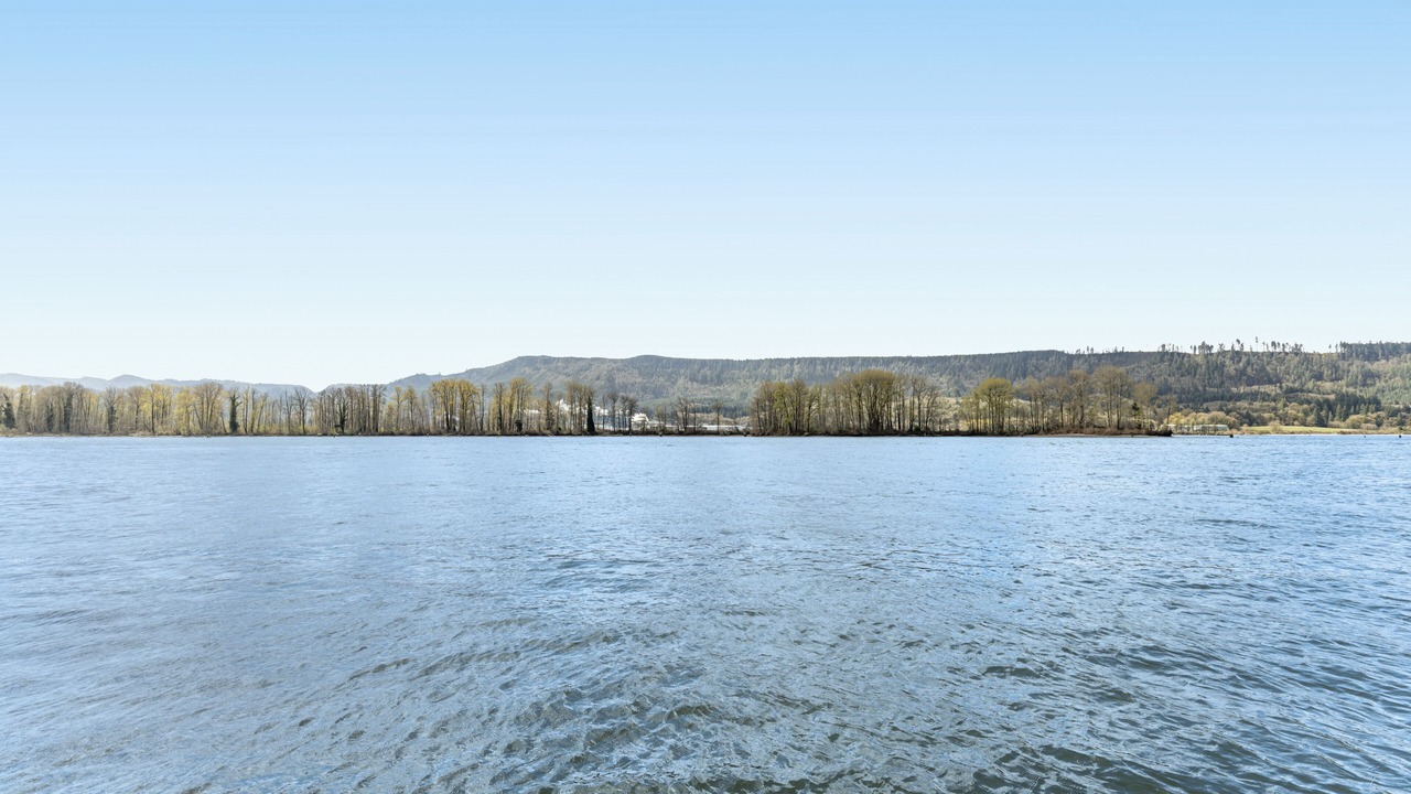 Photo of Others in Cathlamet
