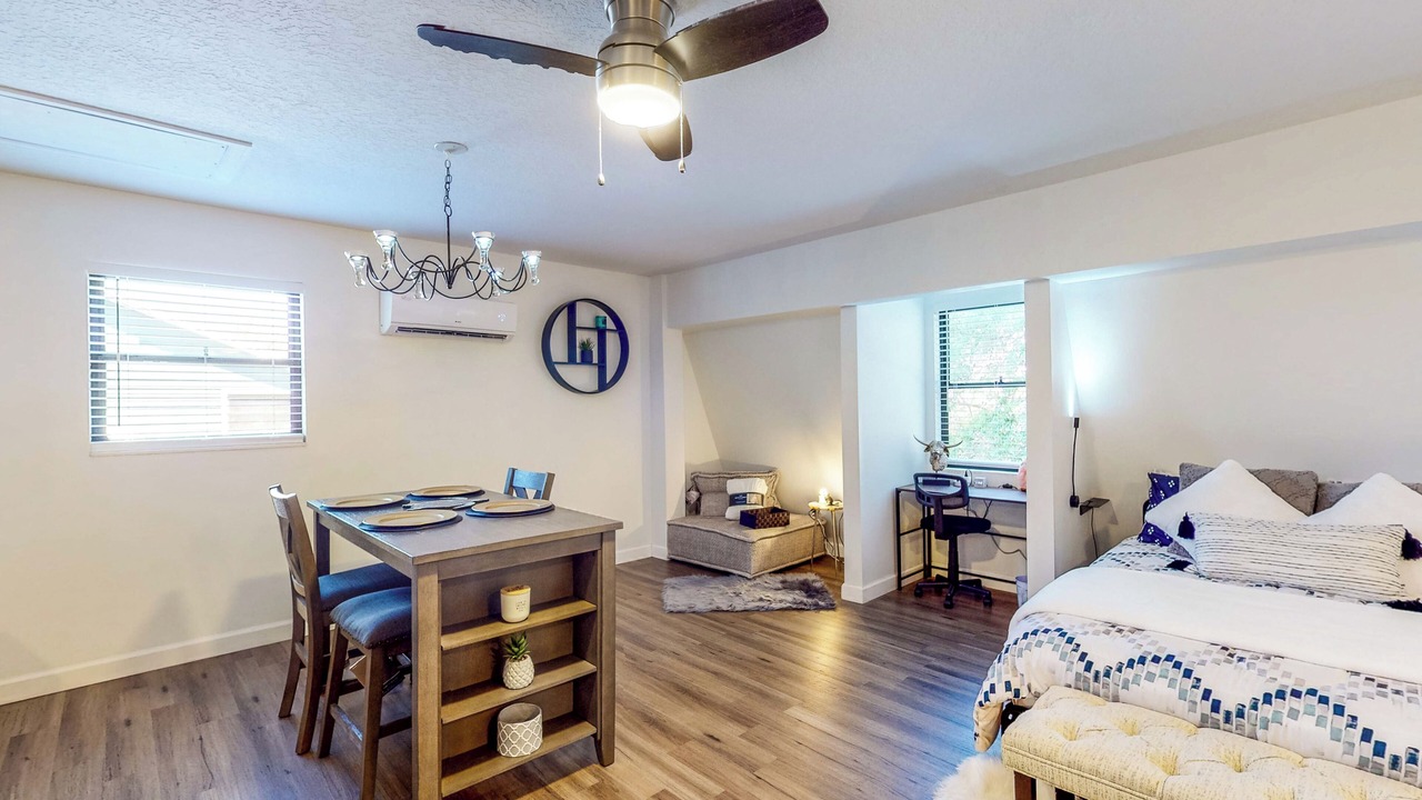 Photo of Bedroom in Goldenrod