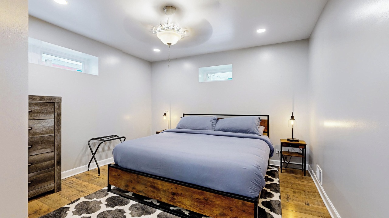 Photo of Bedroom in Channel Lake