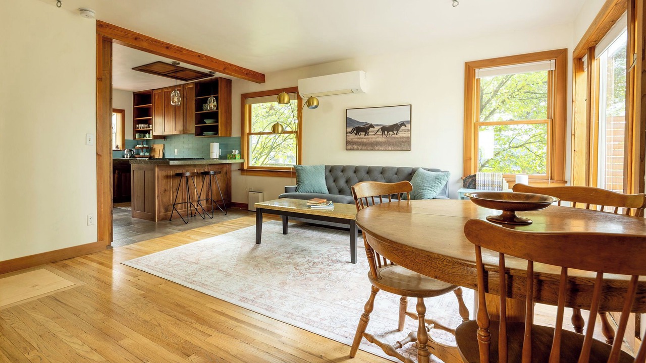 Photo of Others in Pullman