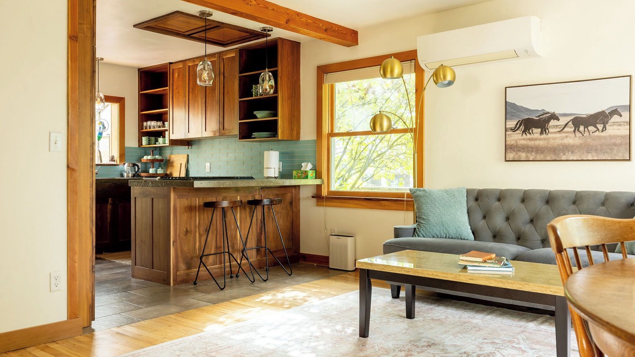 Photo of Livingroom in Pullman