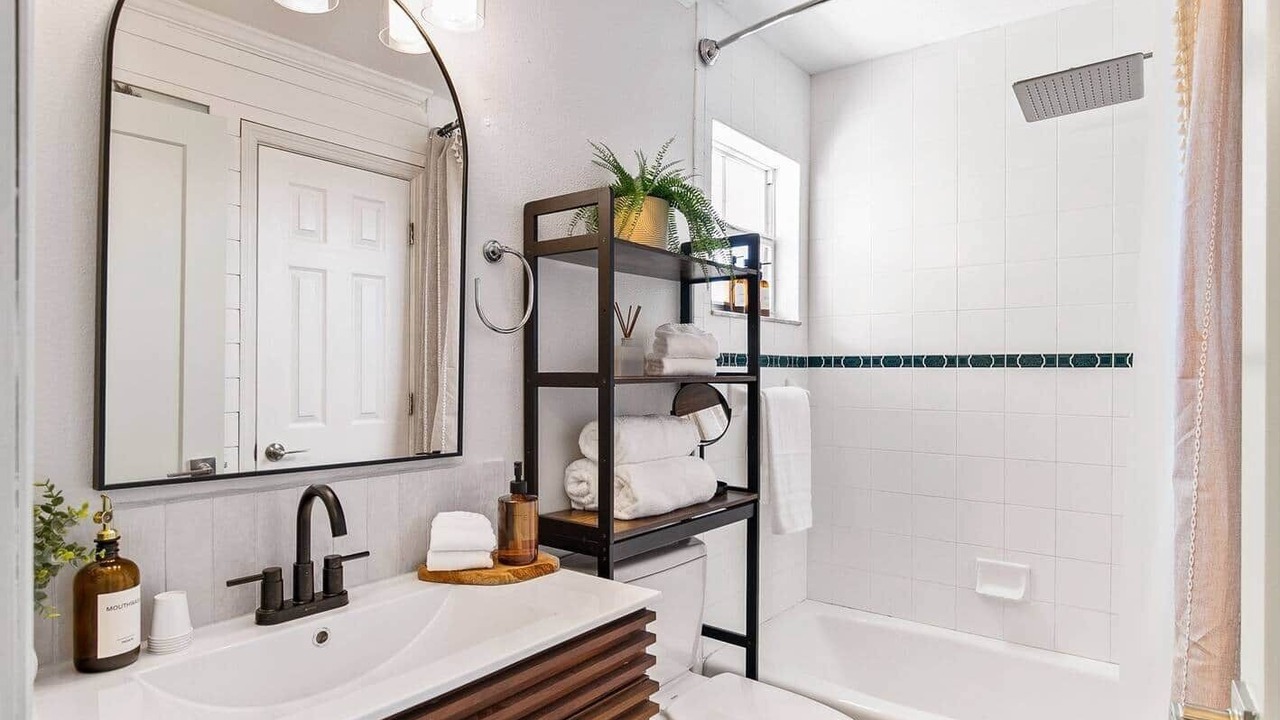 Photo of Bathroom in Bay Isle