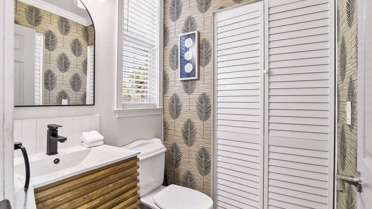 Photo of Bedroom in Bay Isle