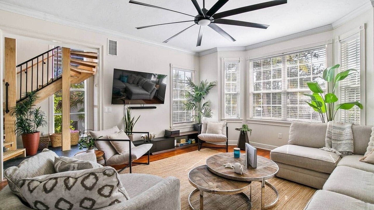Photo of Livingroom in Bay Isle