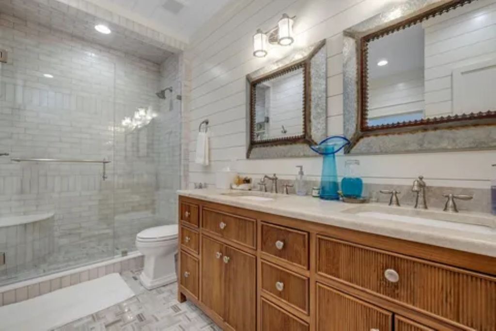 Photo of Bathroom in Alligator Point