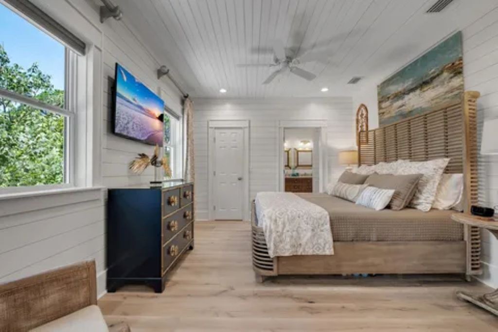 Photo of Bedroom in Alligator Point