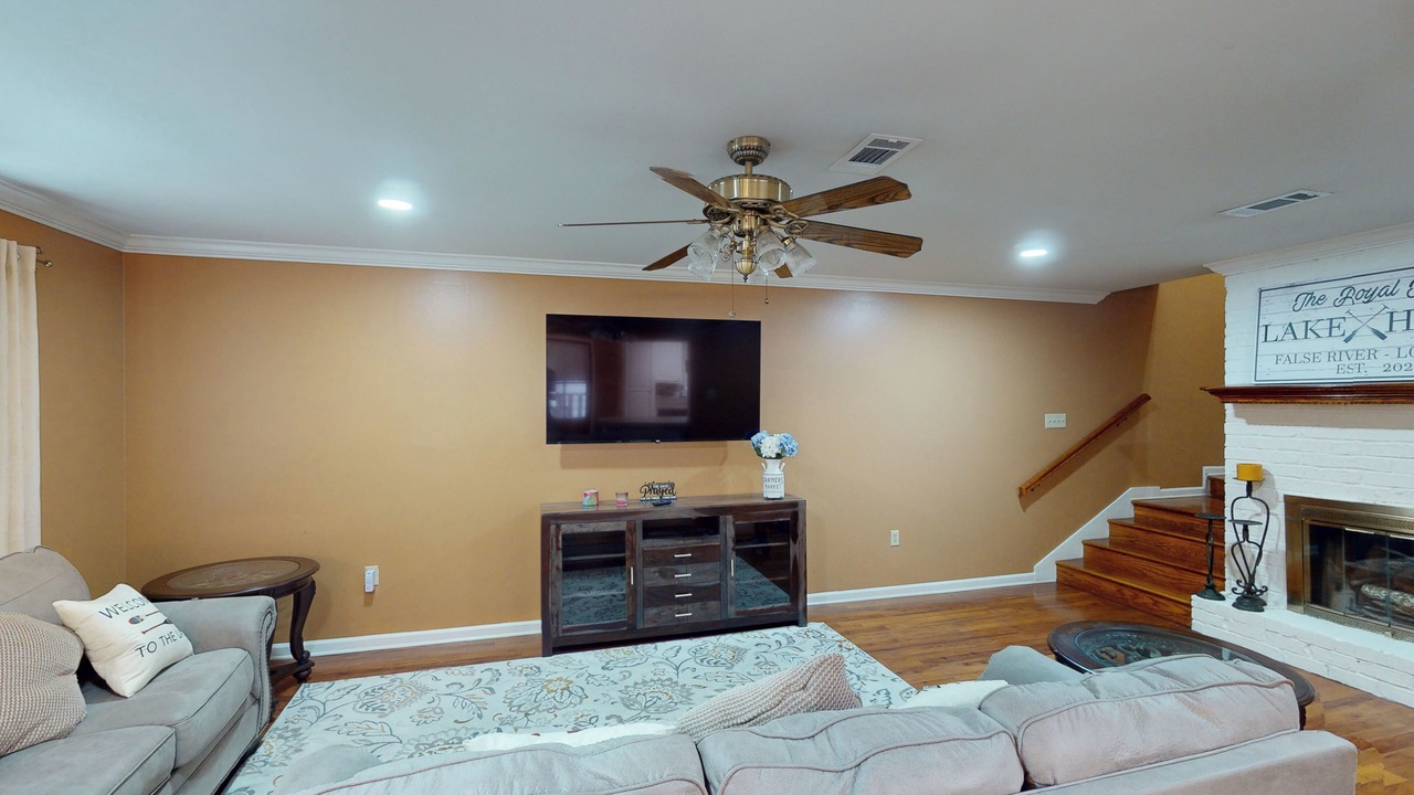 Photo of Livingroom in New Roads