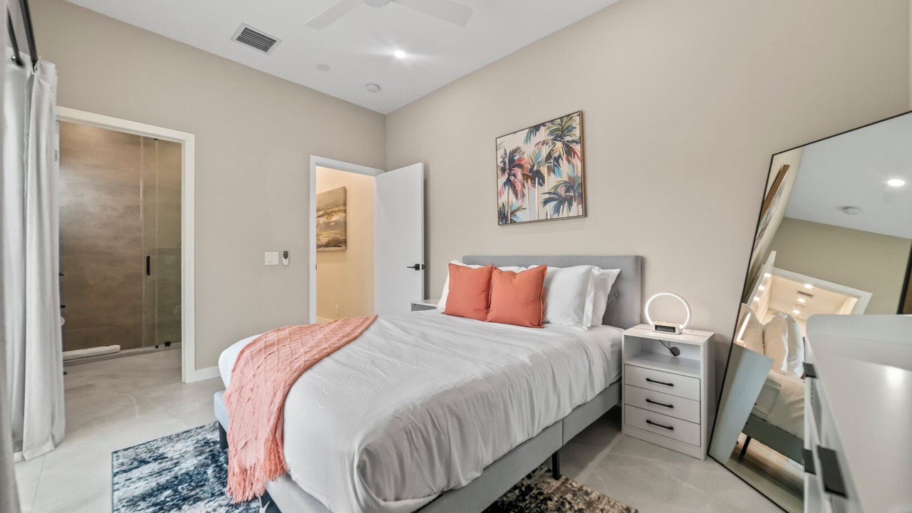 Photo of Bedroom in North Miami
