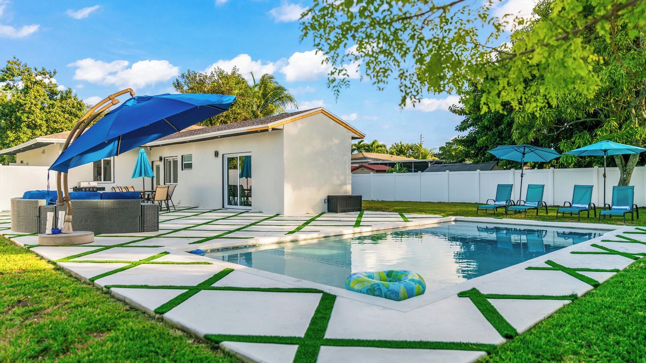 Photo of Outdoor in North Miami