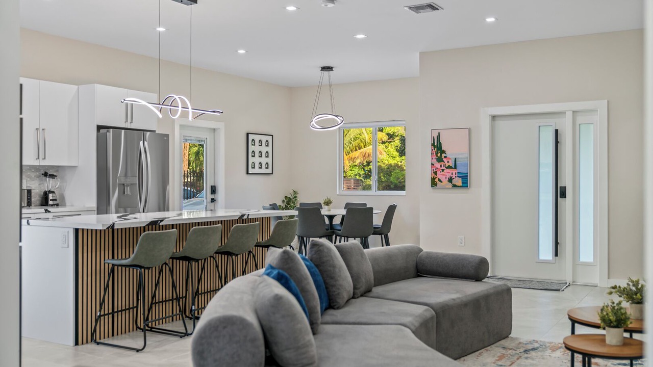 Photo of Livingroom in North Miami