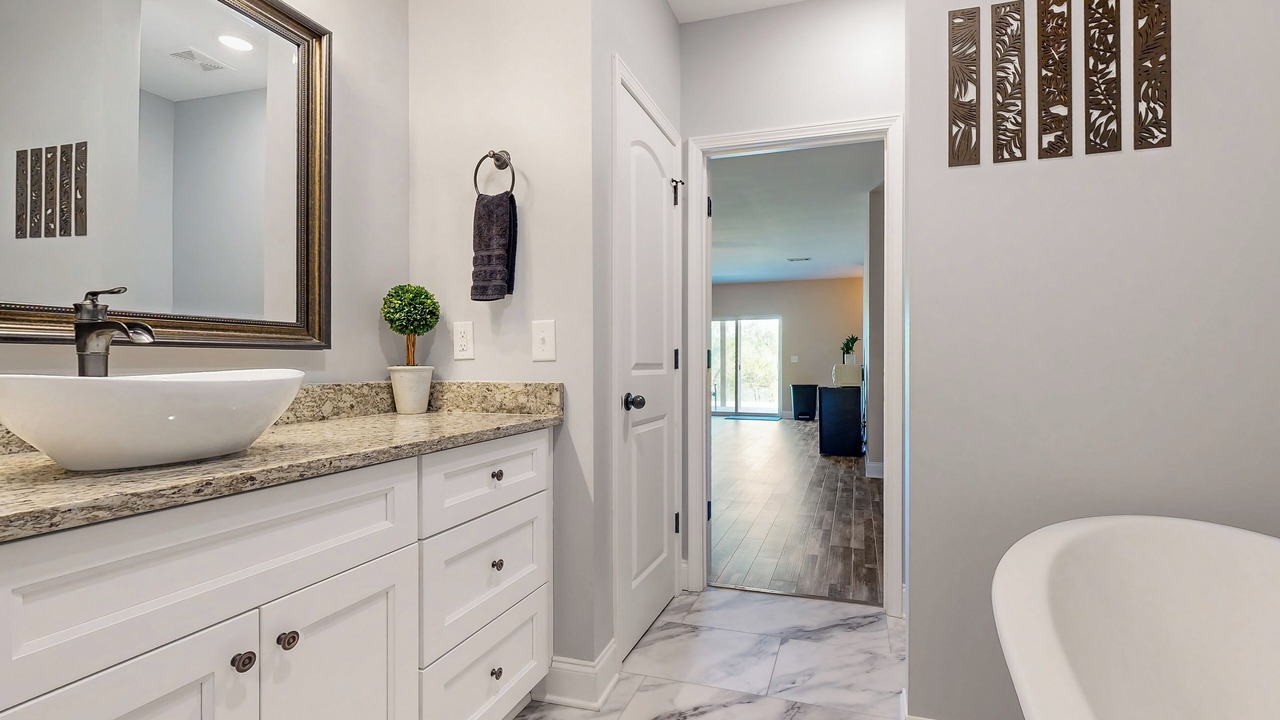 Photo of Bathroom in Dixon Springs