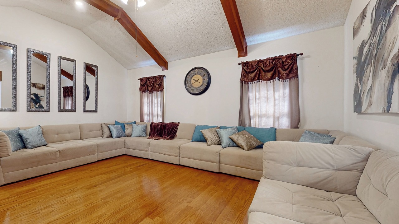 Photo of Livingroom in Bonanza