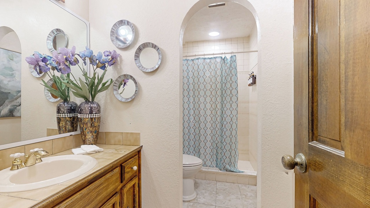 Photo of Bathroom in Bonanza