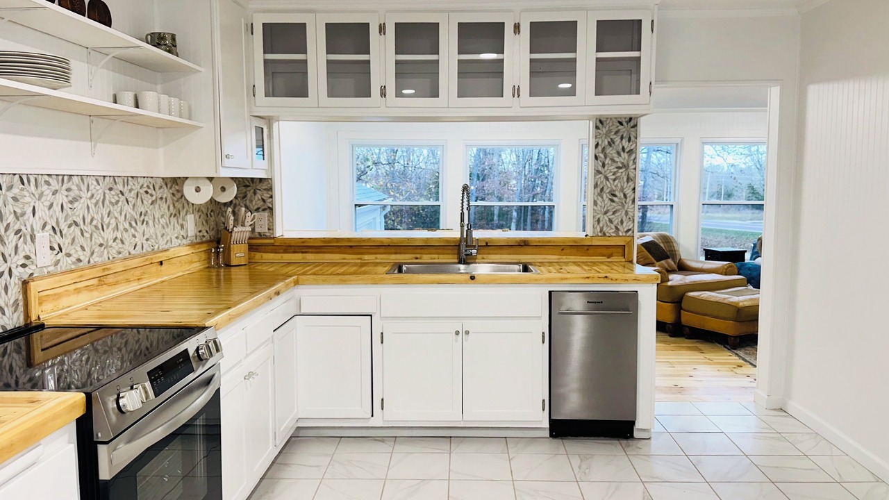 Photo of Kitchen in St. James