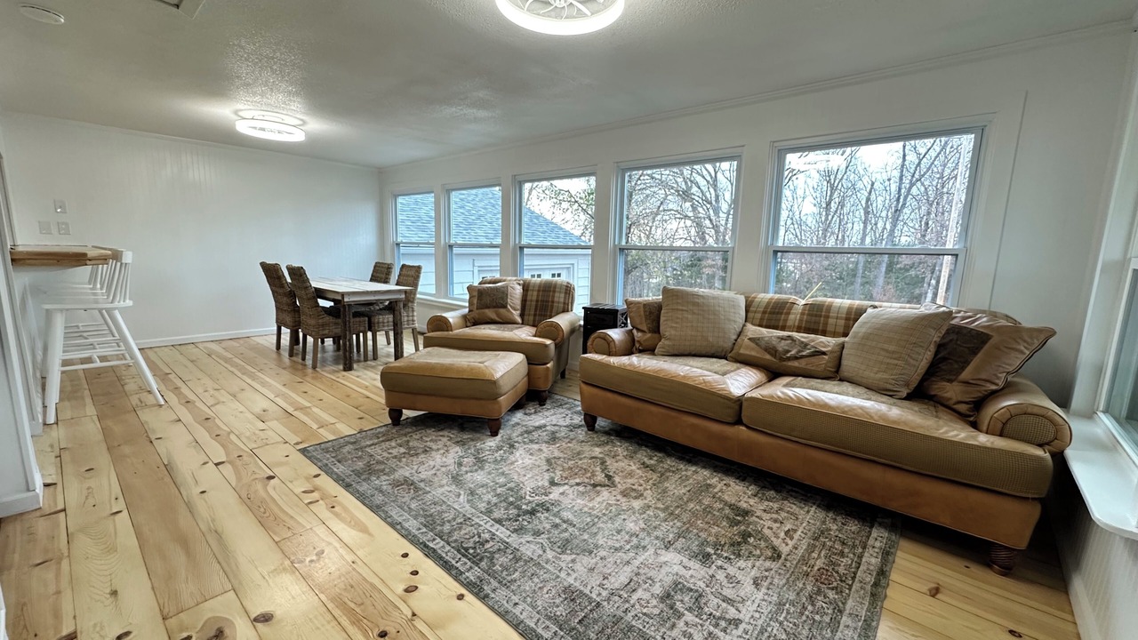 Photo of Livingroom in St. James