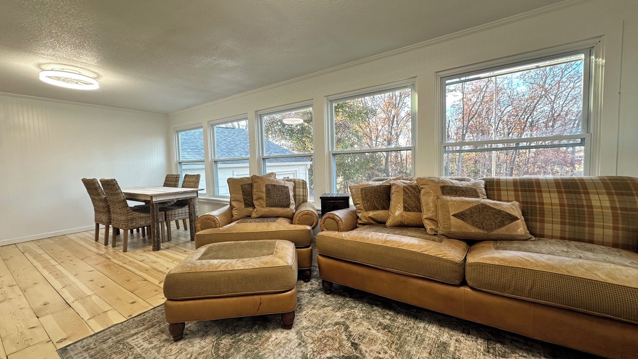 Photo of Livingroom in St. James