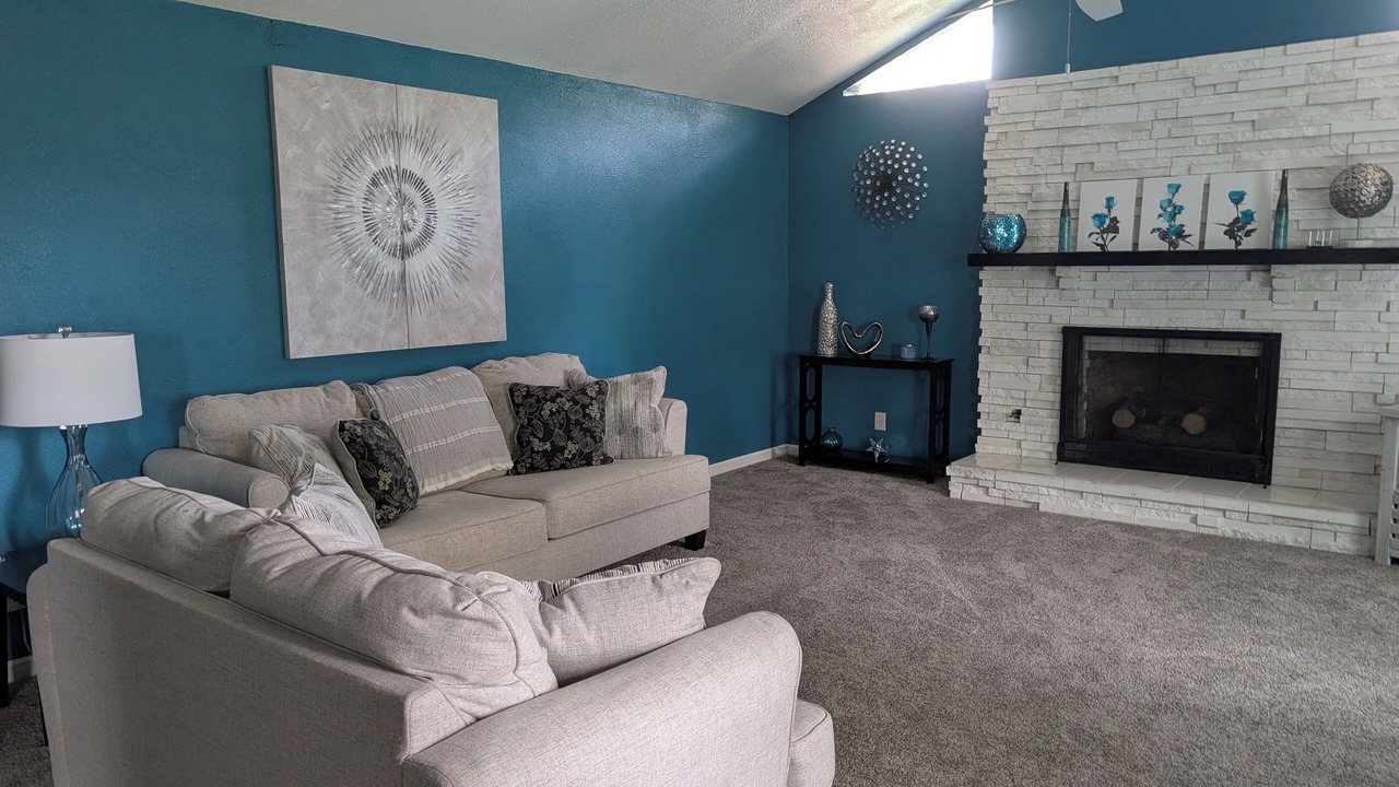Photo of Livingroom in Orange