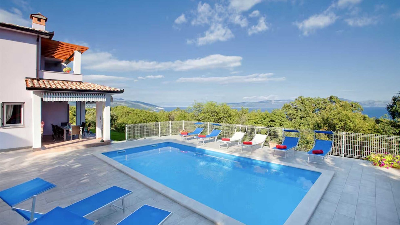 Photo of Outdoor in Crni