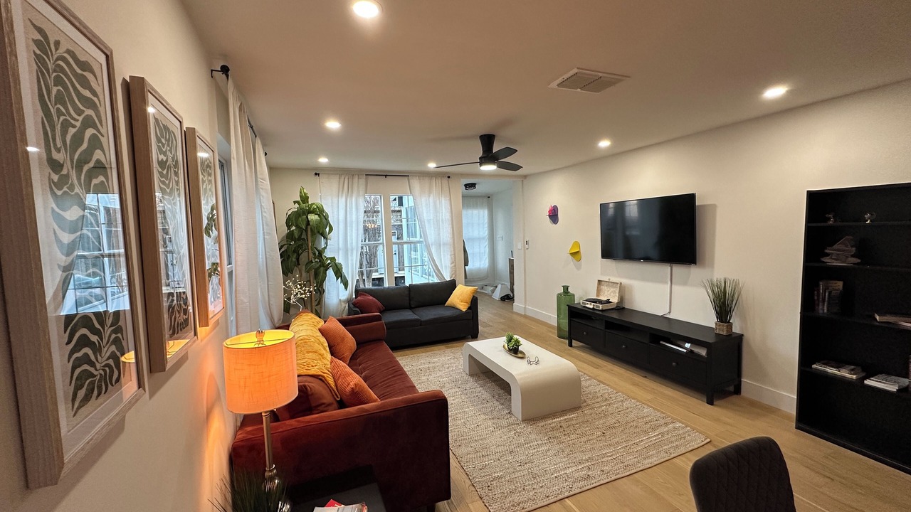 Photo of Livingroom in Cherrywood