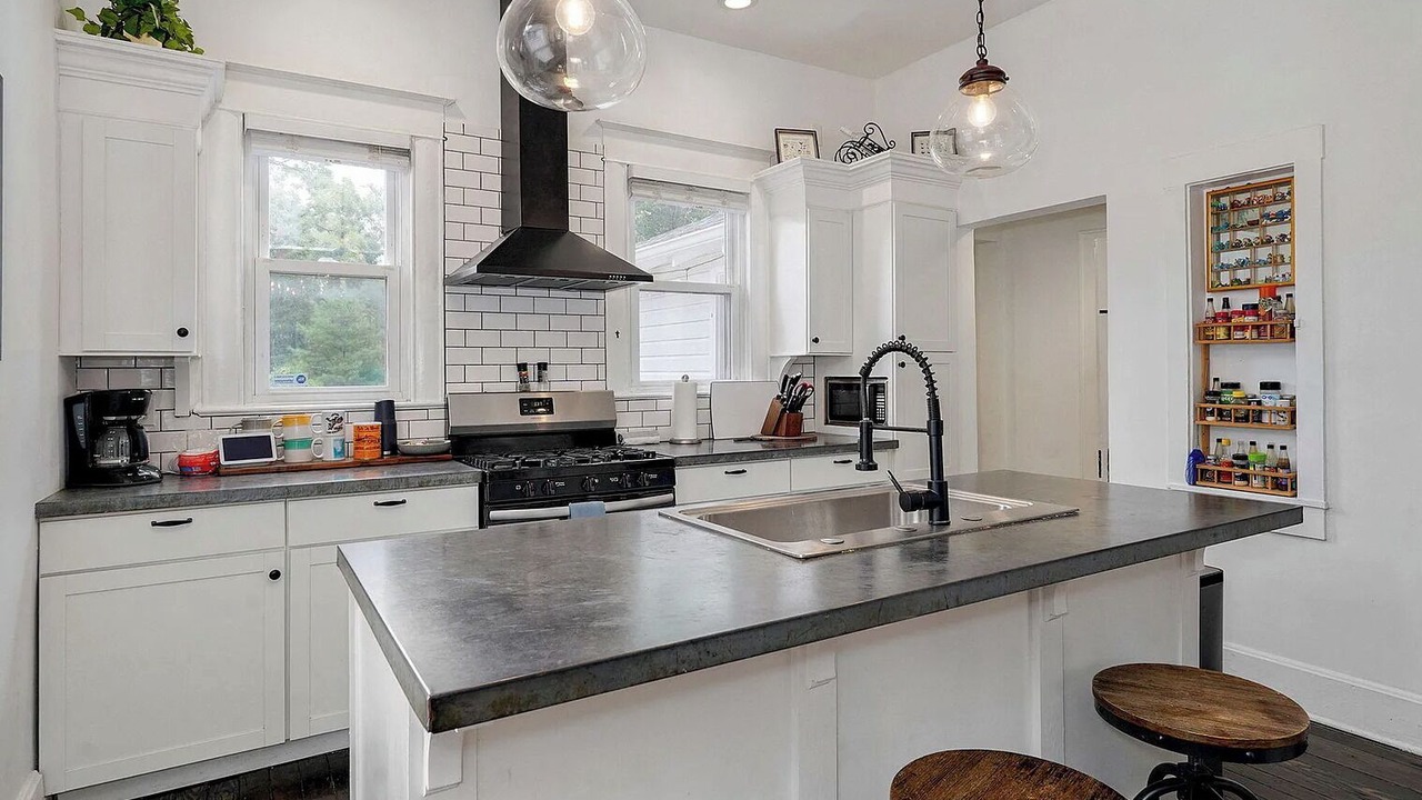 Photo of Kitchen in Downtown Springfield