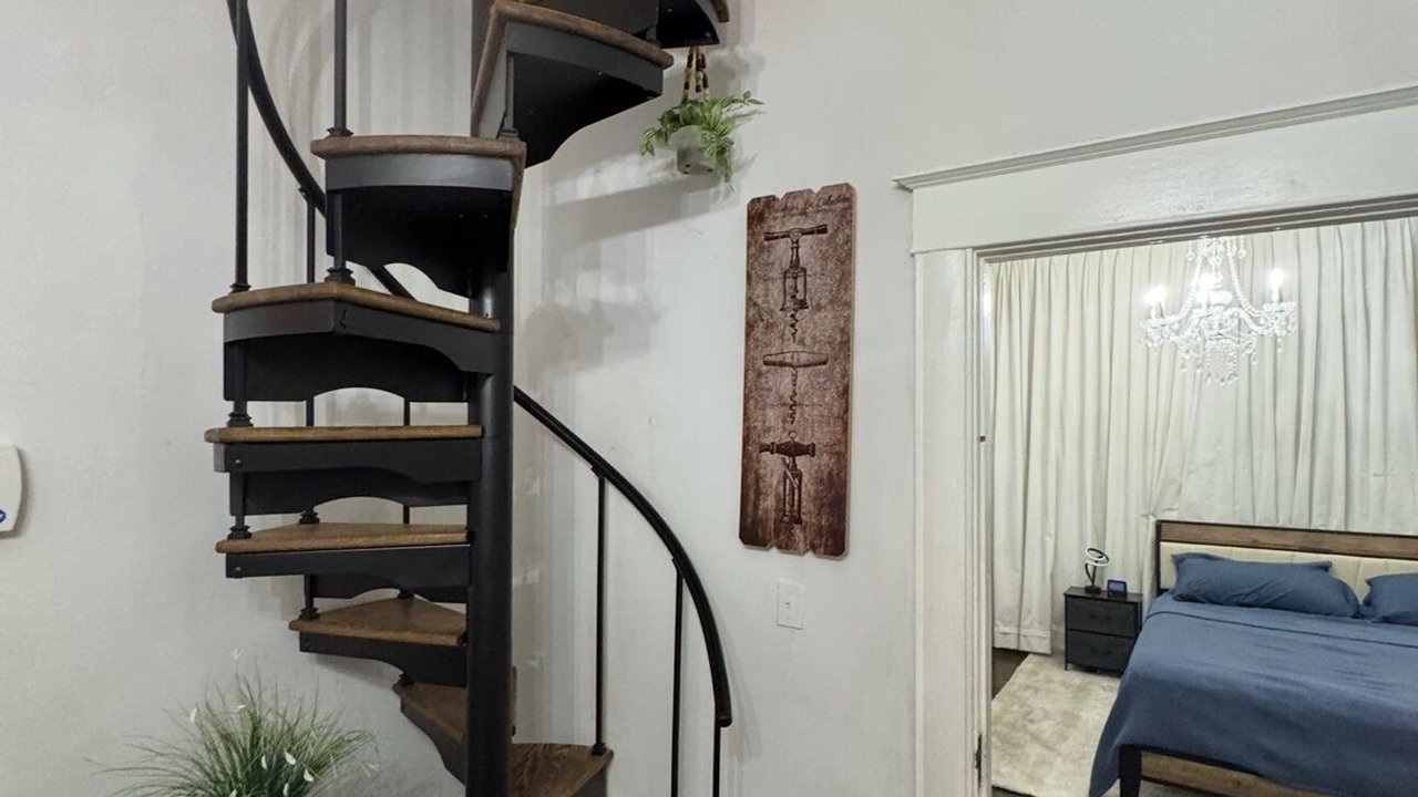 Photo of Bedroom in Downtown Springfield