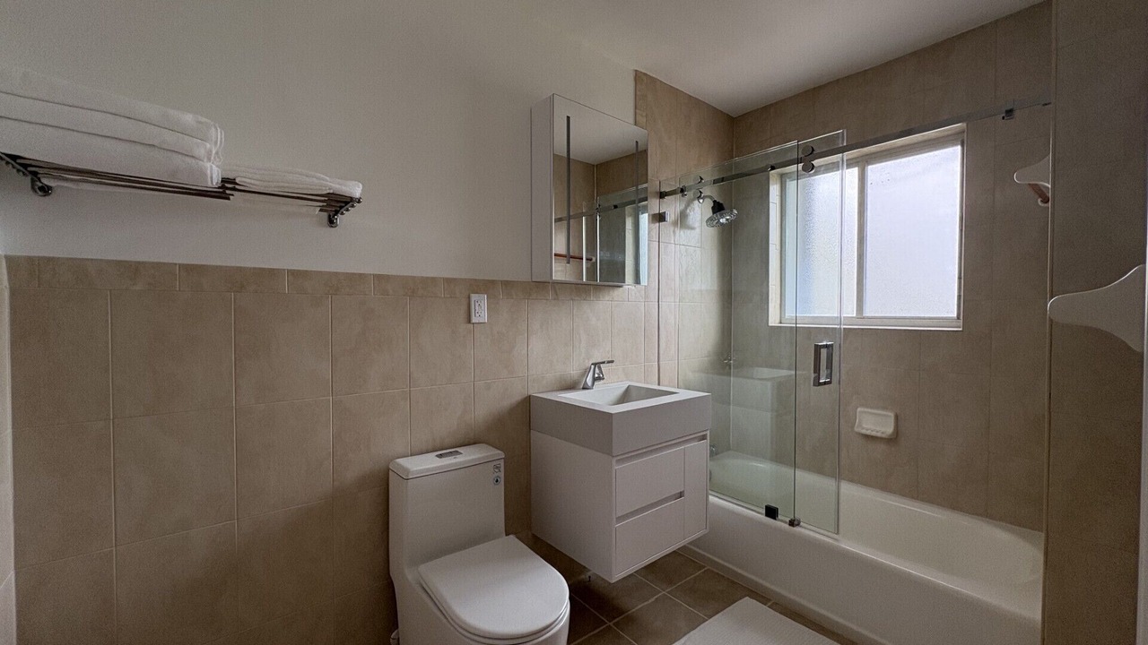Photo of Bathroom in Highland Garden