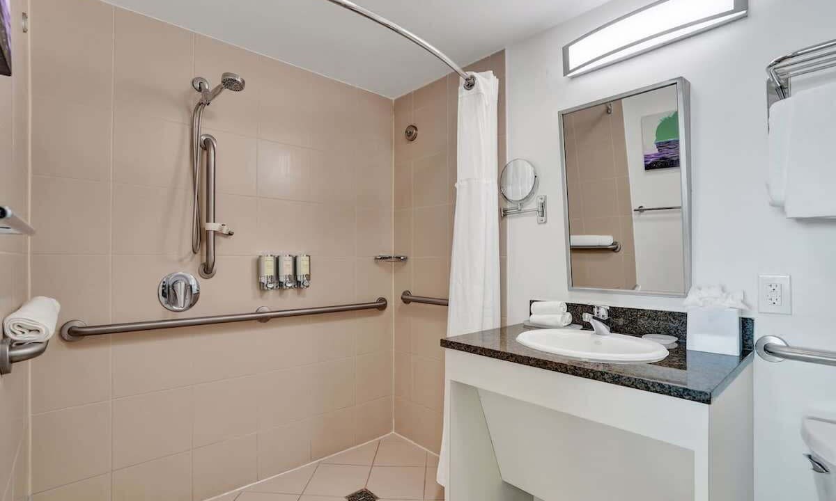Photo of Bathroom in Coconut Grove