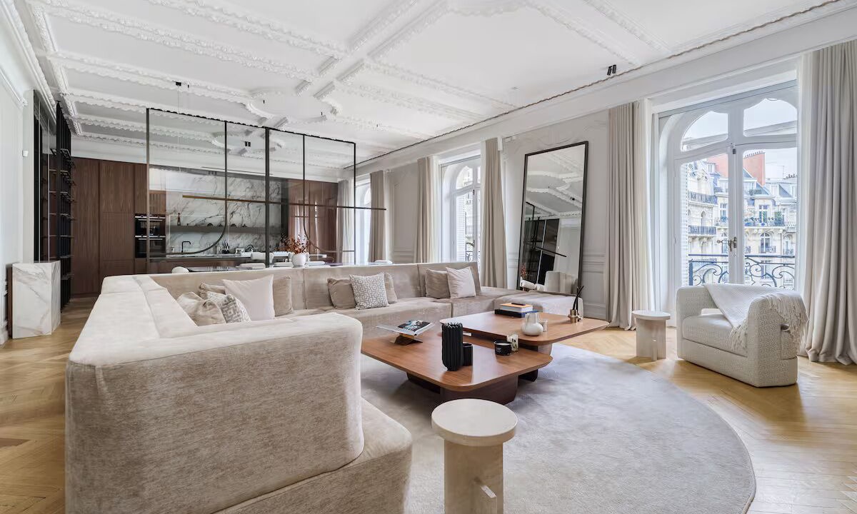 Photo of Livingroom in Chaillot