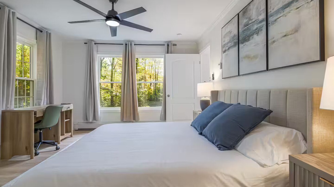 Photo of Bedroom in Ellsworth