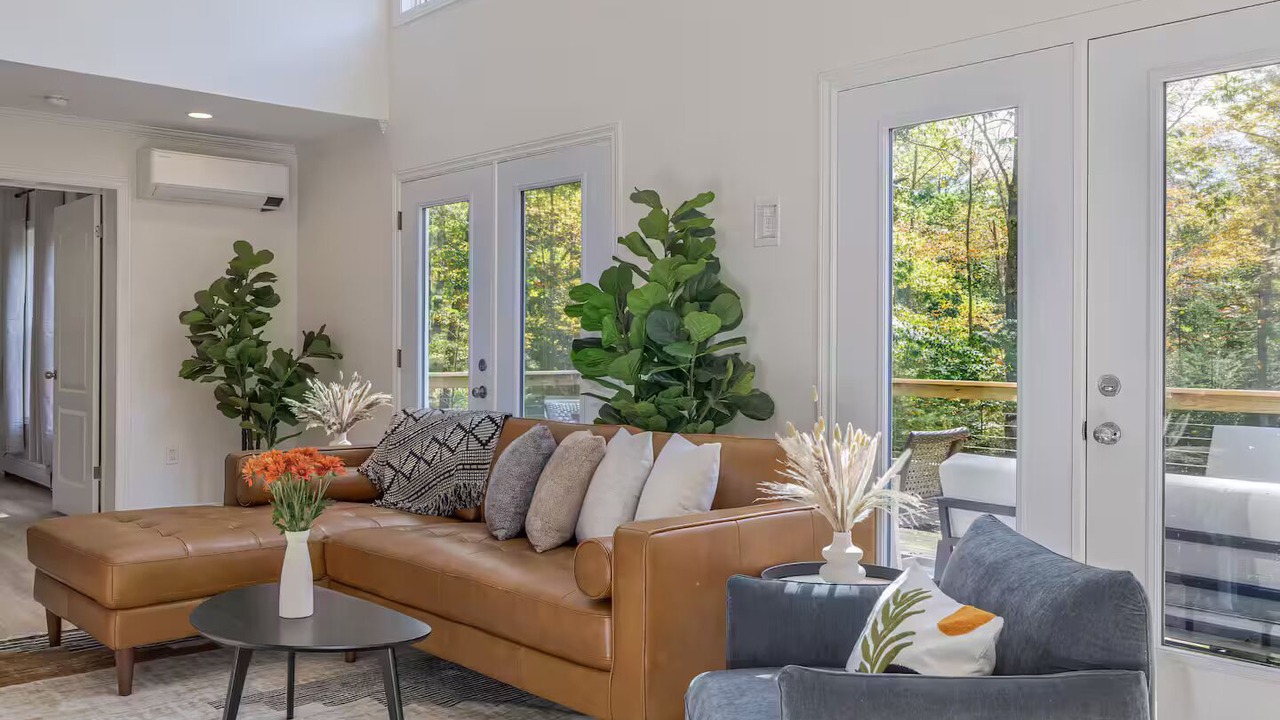 Photo of Livingroom in Ellsworth