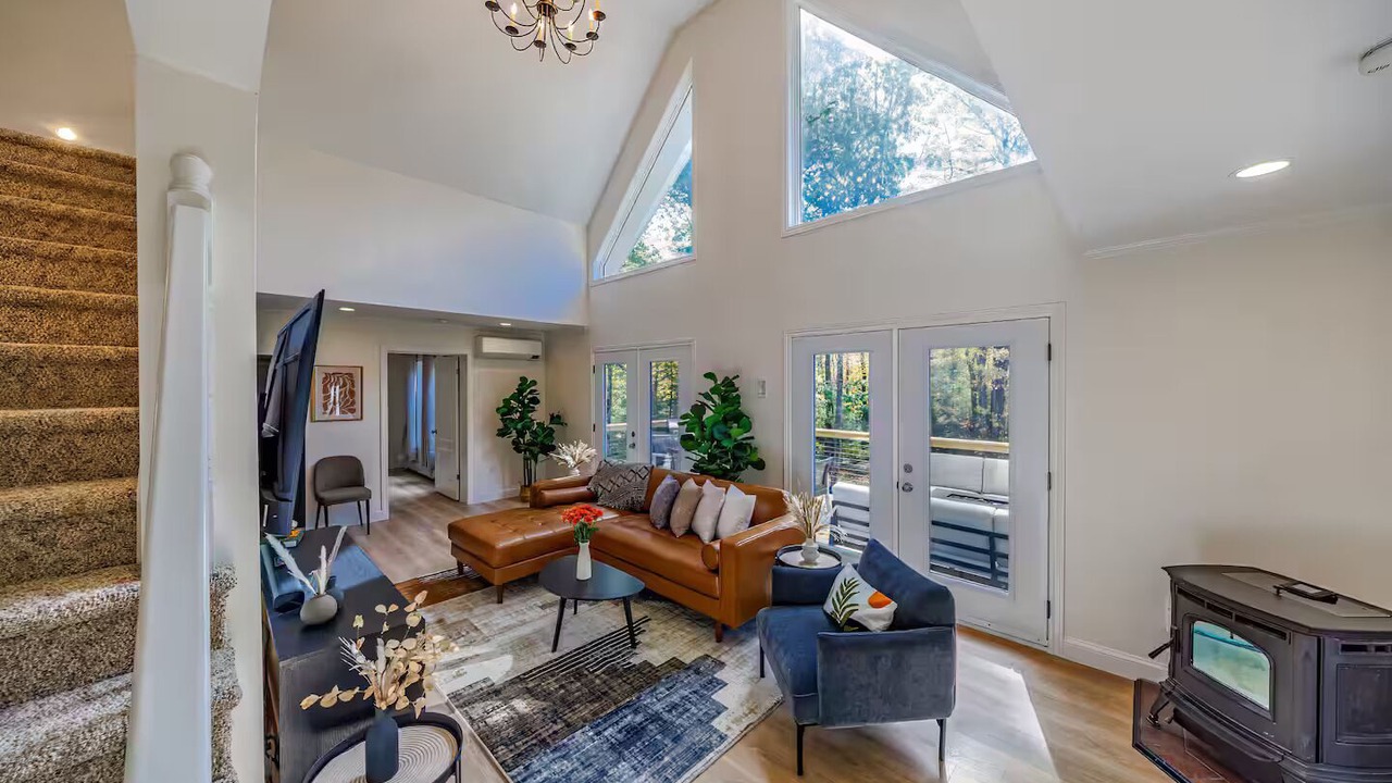 Photo of Livingroom in Ellsworth