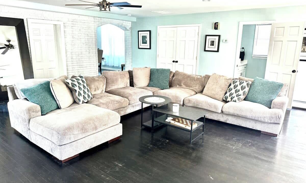 Photo of Livingroom in Solomons