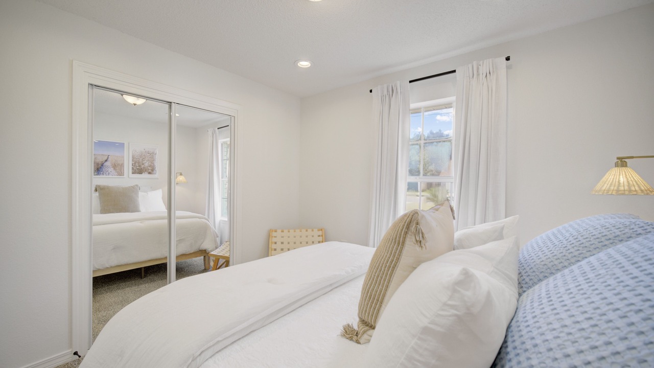 Photo of Bedroom in Gulf Breeze