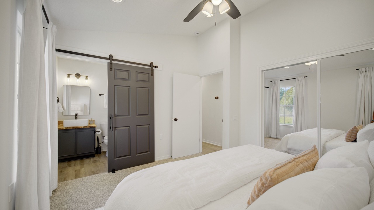 Photo of Bedroom in Gulf Breeze