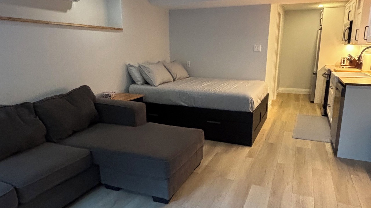 Photo of Bedroom in Conquerall Bank