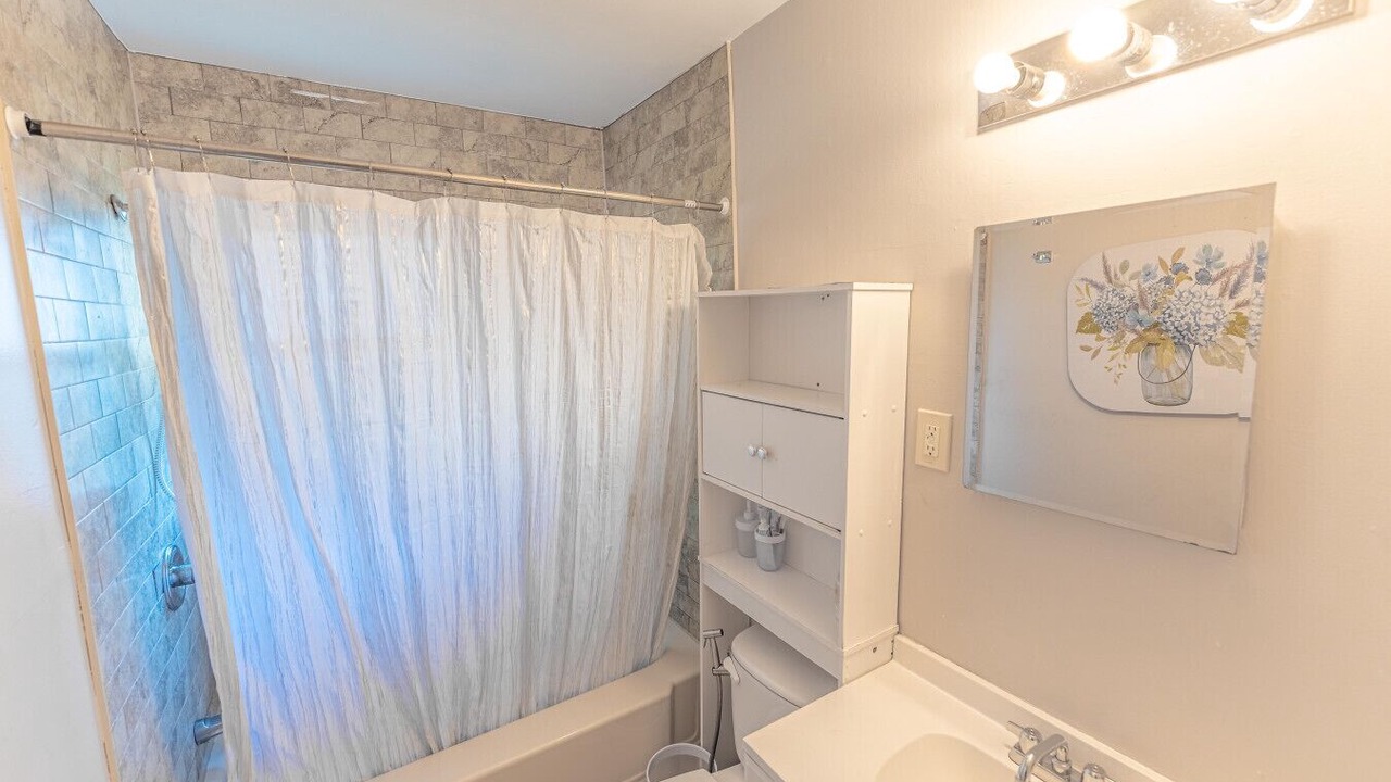 Photo of Bathroom in Lincoln Park