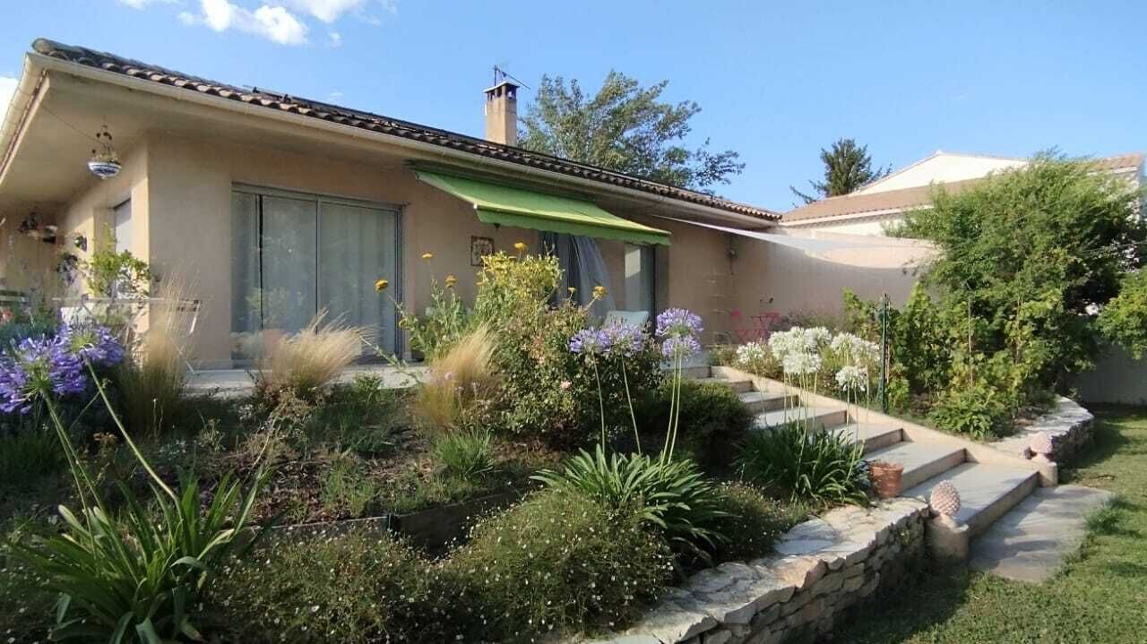 Photo of Outdoor in Entraigues-sur-la-Sorgue
